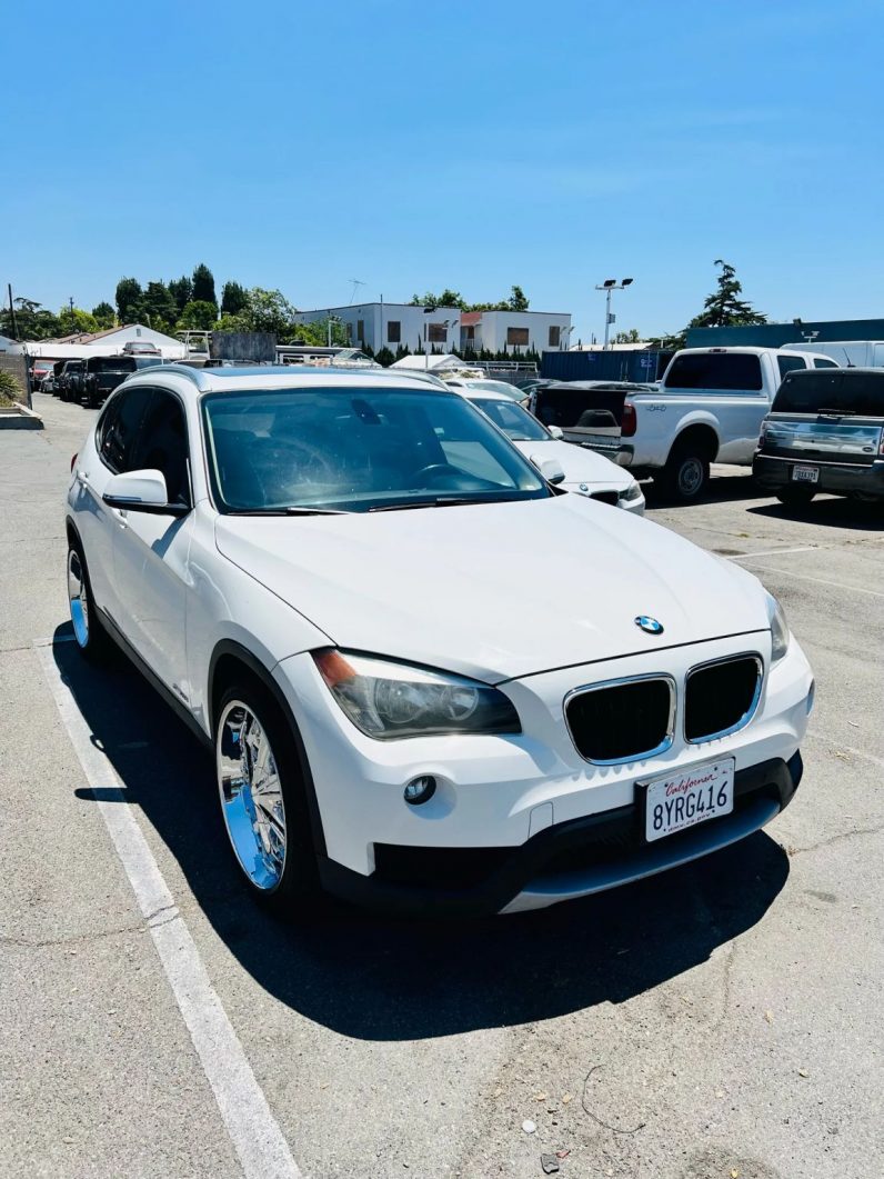 2014 BMW X1 sDrive28i – Sporty, Sophisticated, and Affordable Luxury