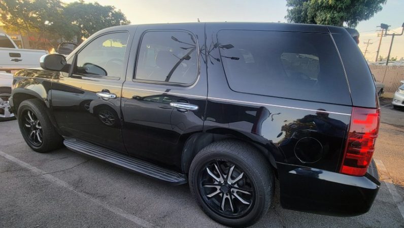 Black 2014 Chevrolet Tahoe LT Sport Utility 4D